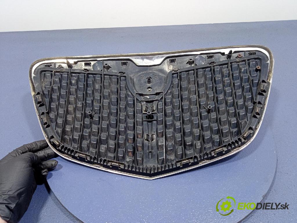 Lancia Ypsilon 2007 miežka / Gril: 735428201