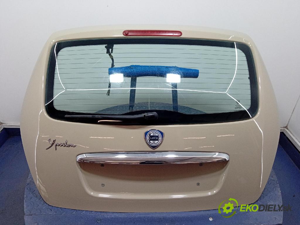 Lancia Ypsilon 2007 zadna dveře kufra: kufra:
