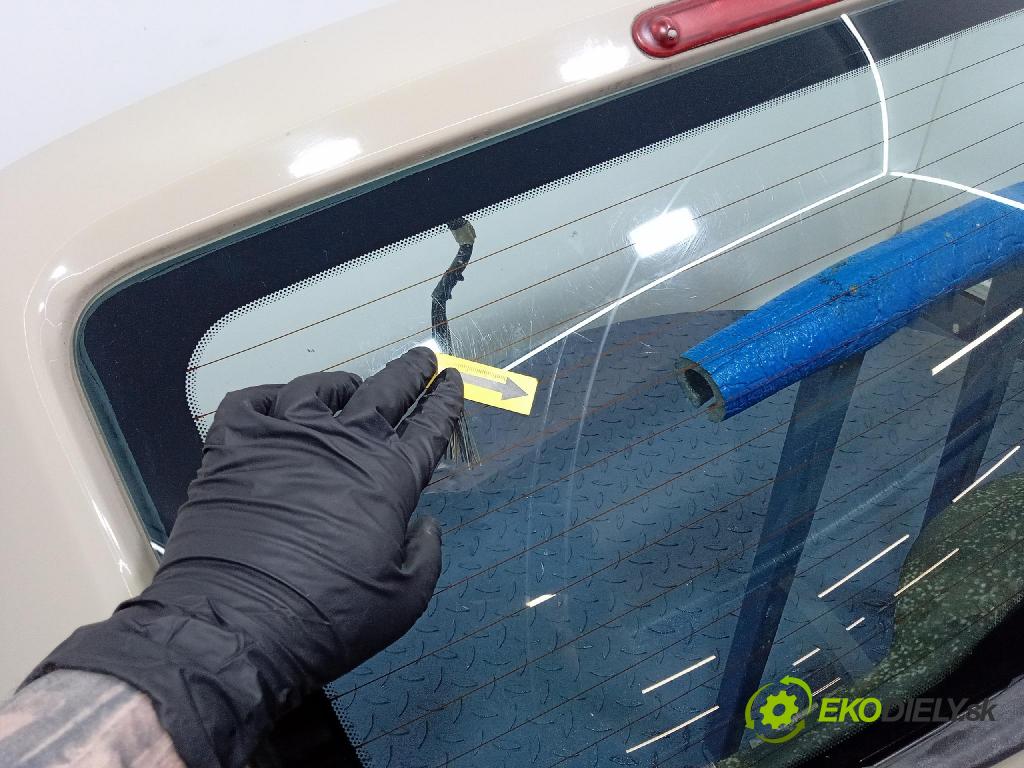 Lancia Ypsilon 2007 zadna dveře kufra: kufra: 