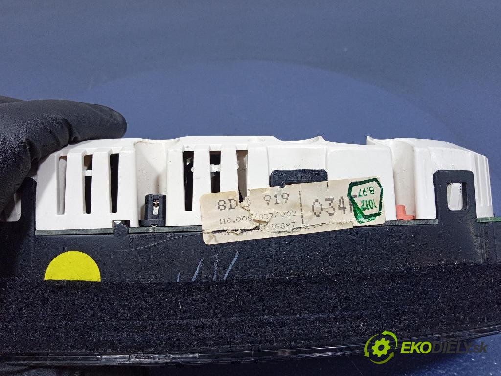 Audi A4 1997 prístrojovka/ budíky 8D0919034F