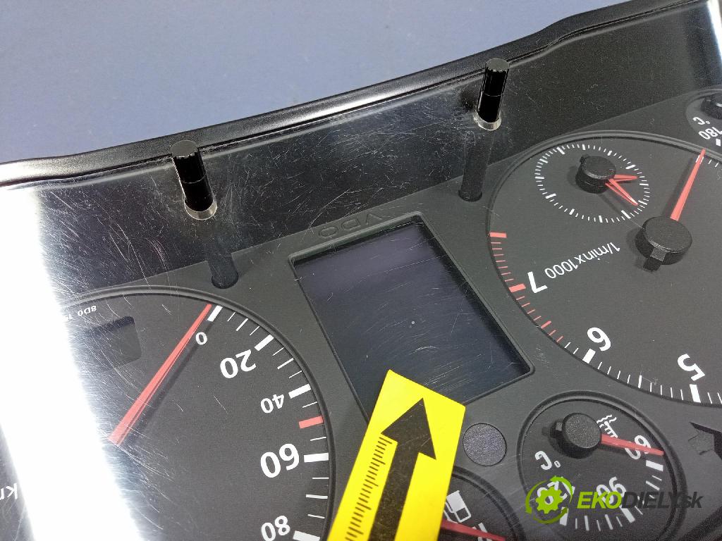 Audi A4 1997 prístrojovka/ budíky 8D0919034F