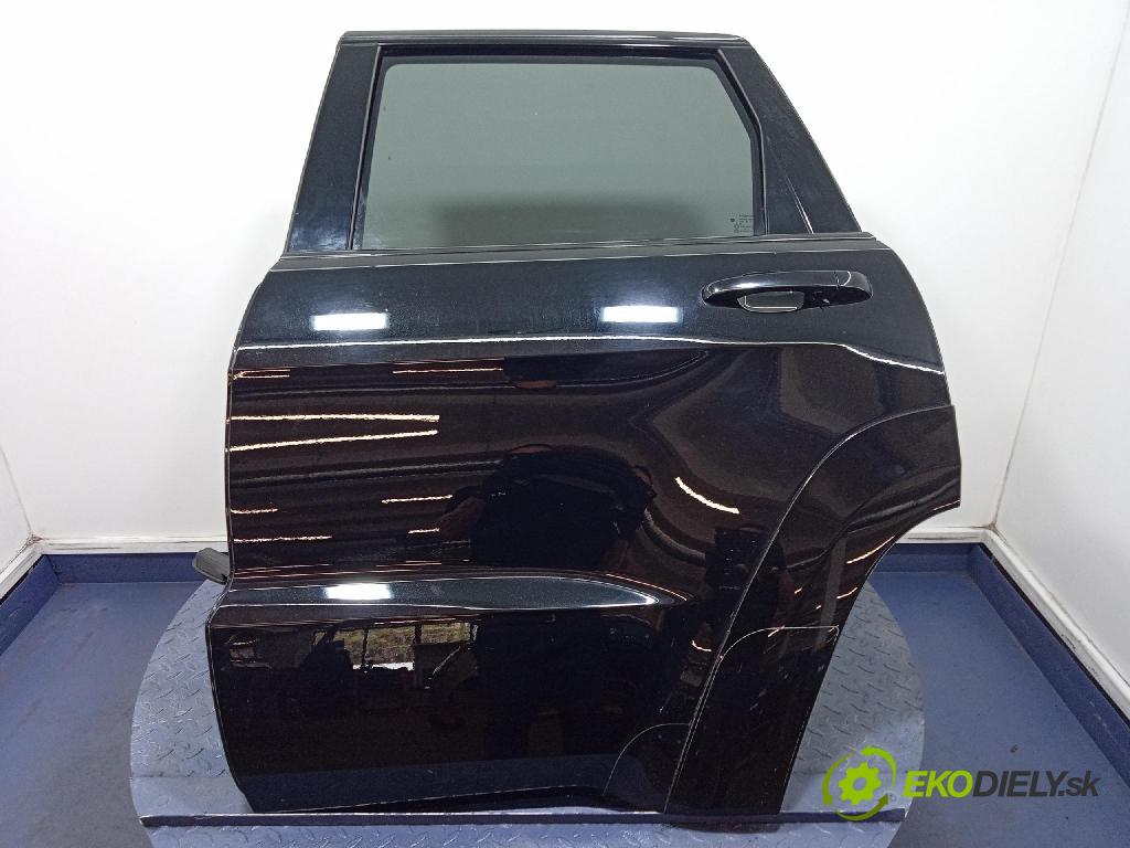 Jeep Grand Cherokee 2020 dvere zad Vľavo: