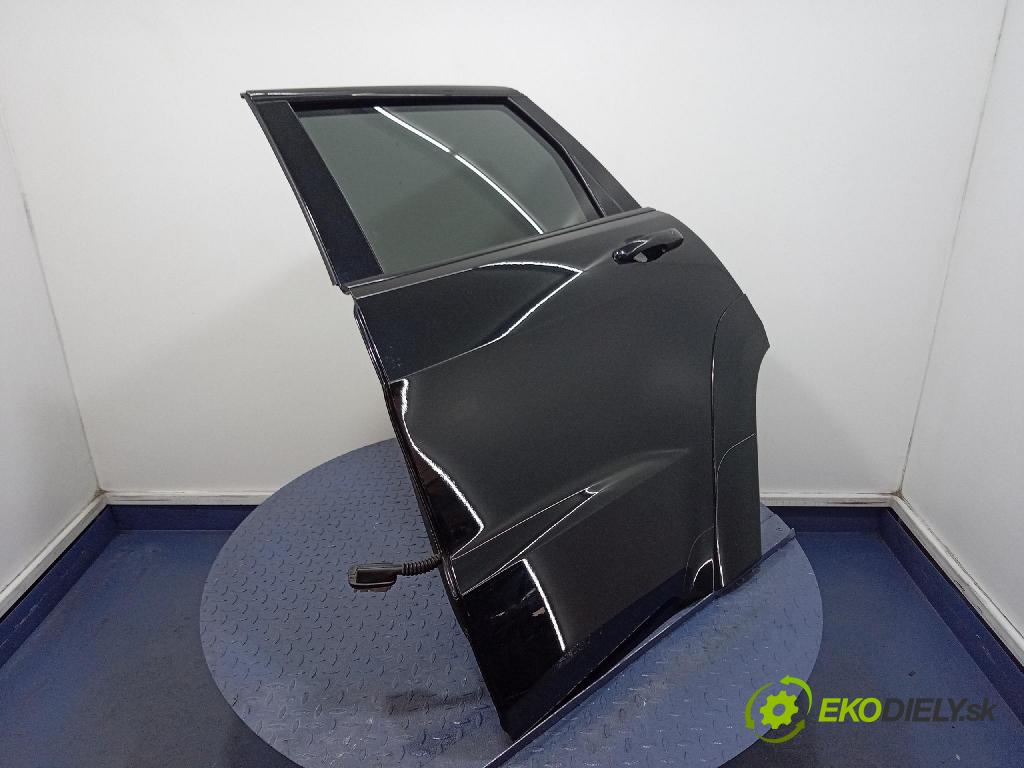 Jeep Grand Cherokee 2020 dvere zad Vľavo: