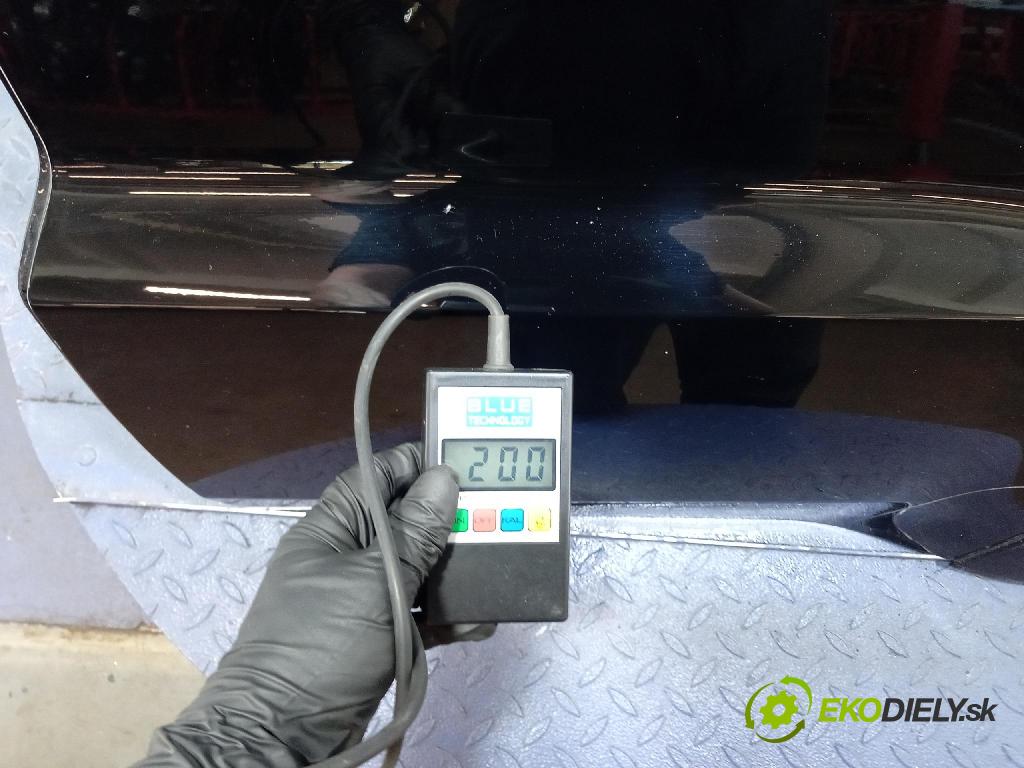 Jeep Grand Cherokee 2020 dvere zad Vľavo: