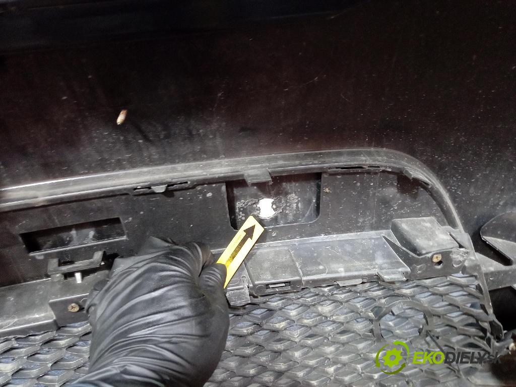 Jeep Grand Cherokee 2020 nárazník Predné