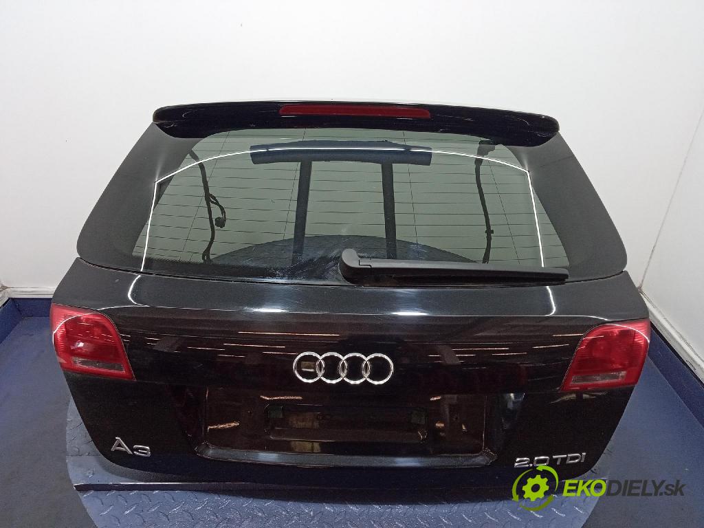 Audi A3 2007 zadna dveře kufra: kufra: