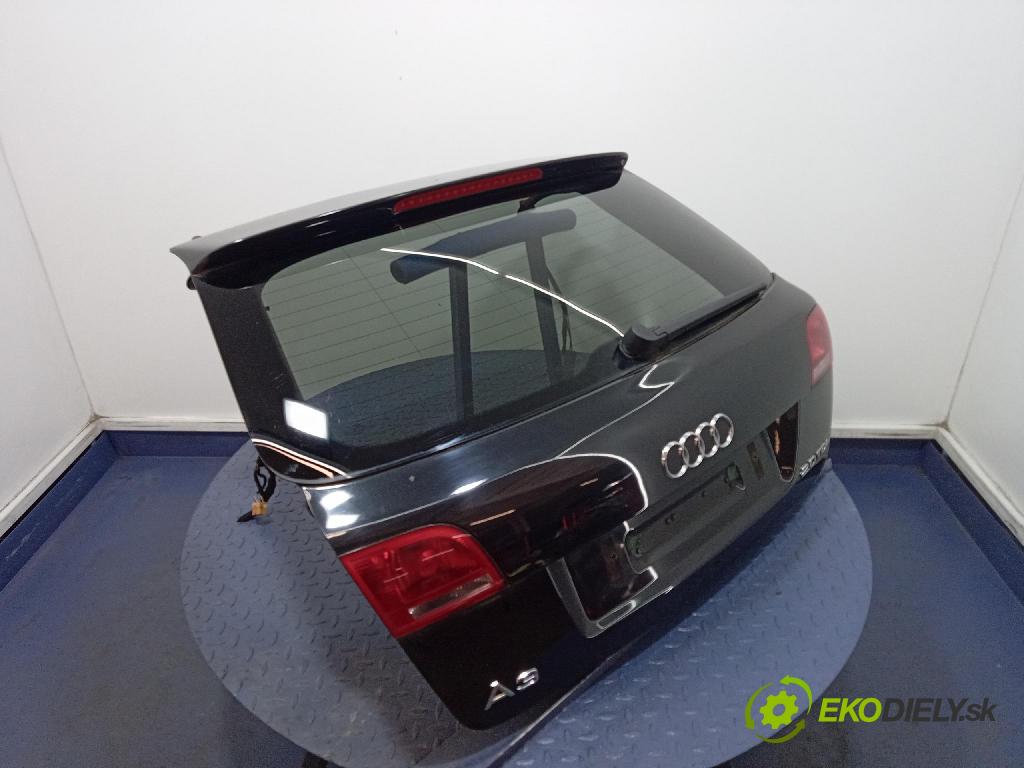 Audi A3 2007 zadna dveře kufra: kufra: