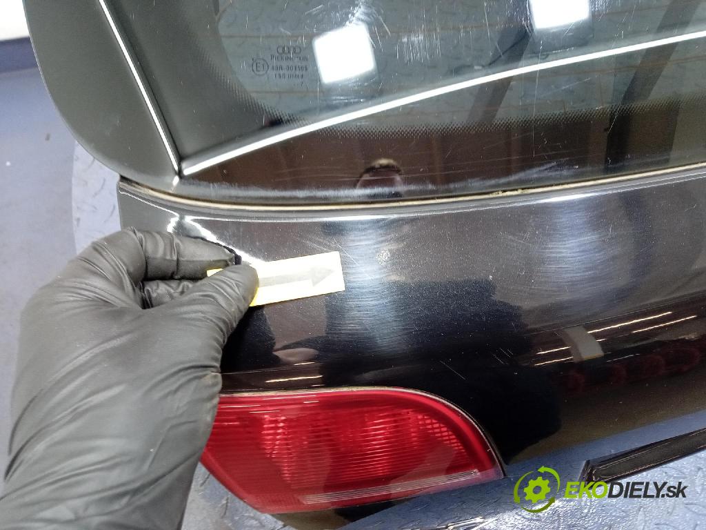 Audi A3 2007 zadna dveře kufra: kufra: