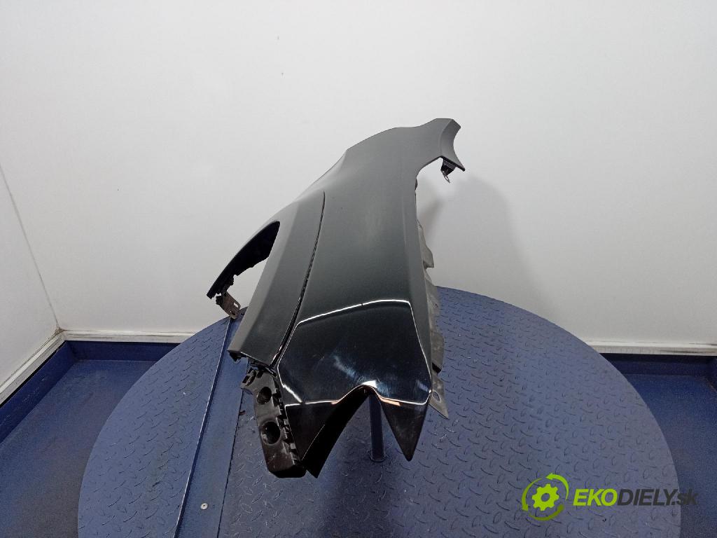 Jeep Grand Cherokee 2020 blatník Predné v pravo: