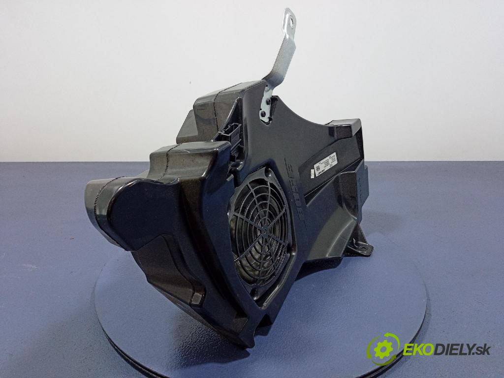 Audi A3 2007 Reproduktor / Subwoofer: 8P4035382C