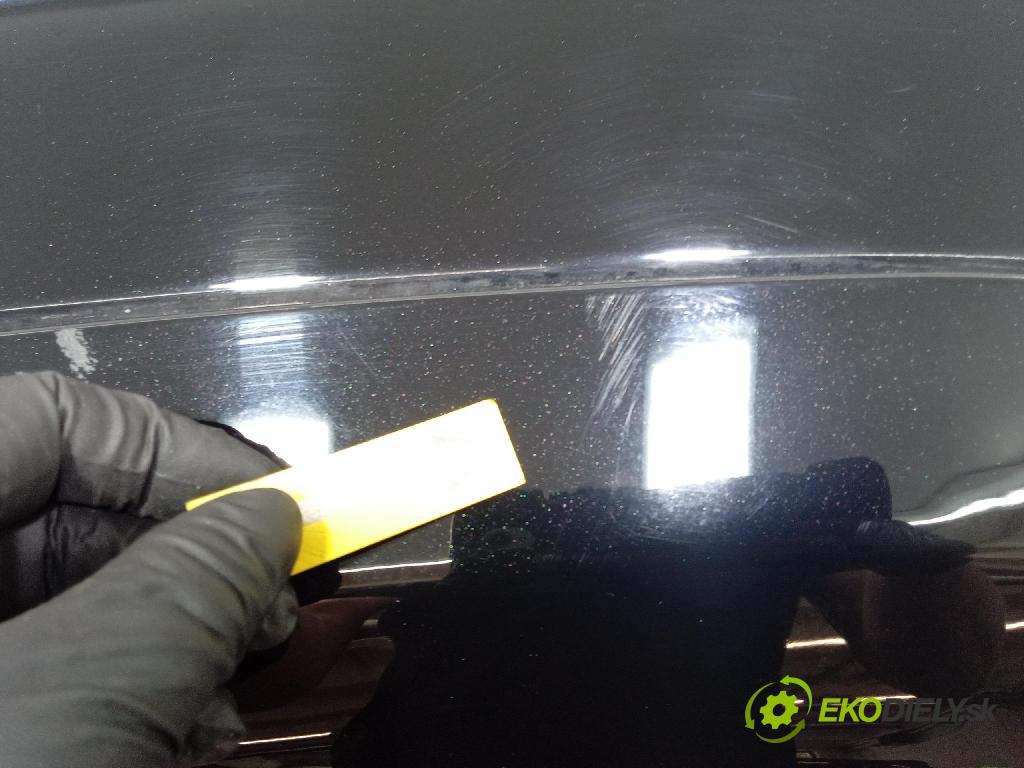 Jeep Grand Cherokee 2020 blatník Predné Vľavo: