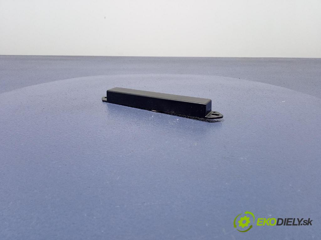 Jeep Grand Cherokee 2020 Antena 68306857AA