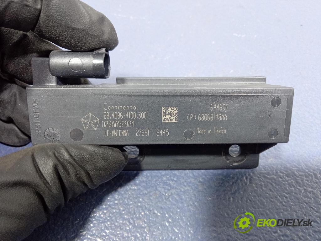 Jeep Grand Cherokee 2020 Zesilovač: / GPS 68068148AA