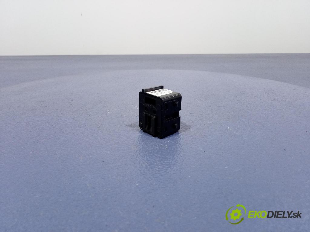 Jeep Grand Cherokee 2020 prepínač Klapky: kufra: 04602751AA