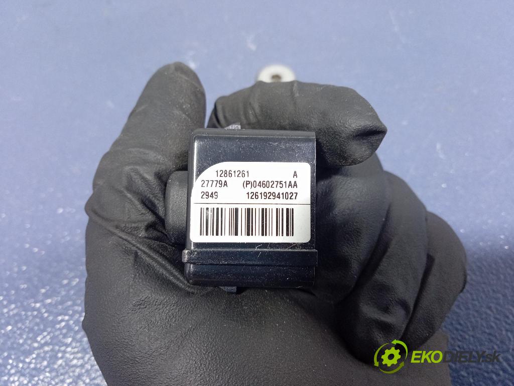 Jeep Grand Cherokee 2020 prepínač Klapky: kufra: 04602751AA