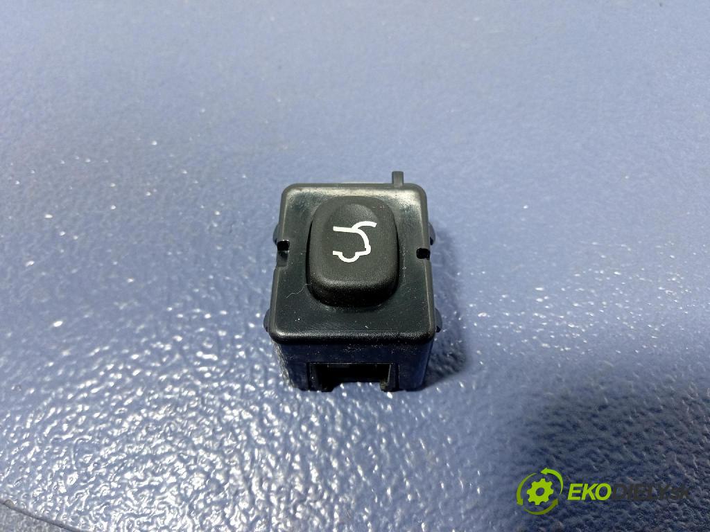 Jeep Grand Cherokee 2020 prepínač Klapky: kufra: 04602751AA