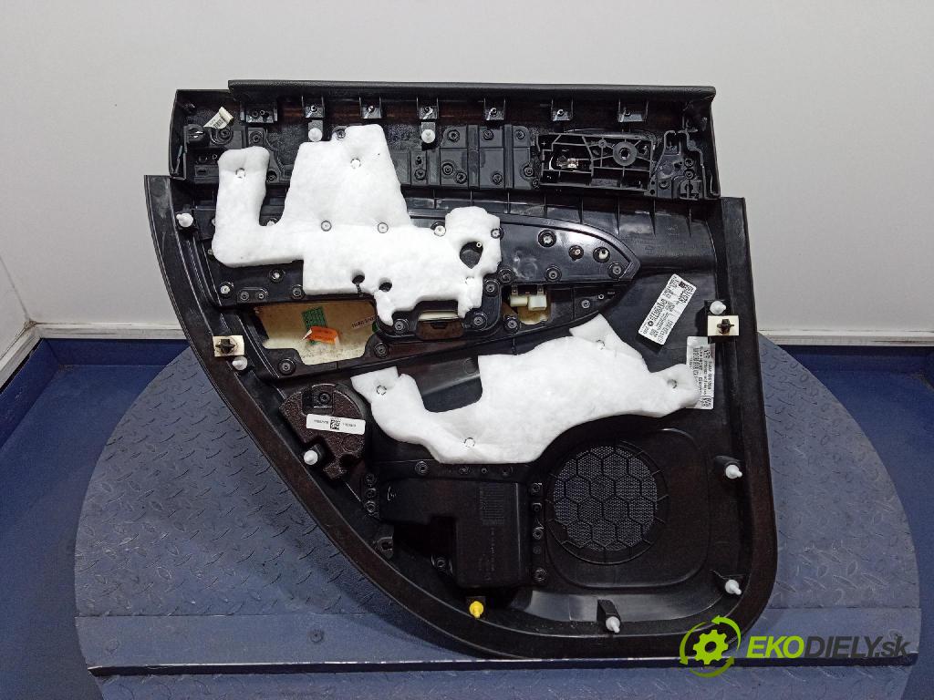 Jeep Grand Cherokee 2020 Tapacír: dveře Zad: Práva: 5LL806X9AD