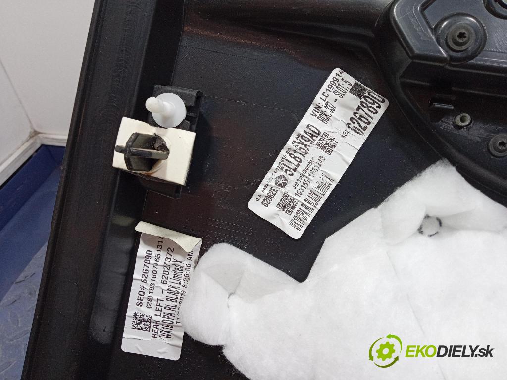 Jeep Grand Cherokee 2020 Čalounictví: dvere zad ľavá 5LL816X9AD