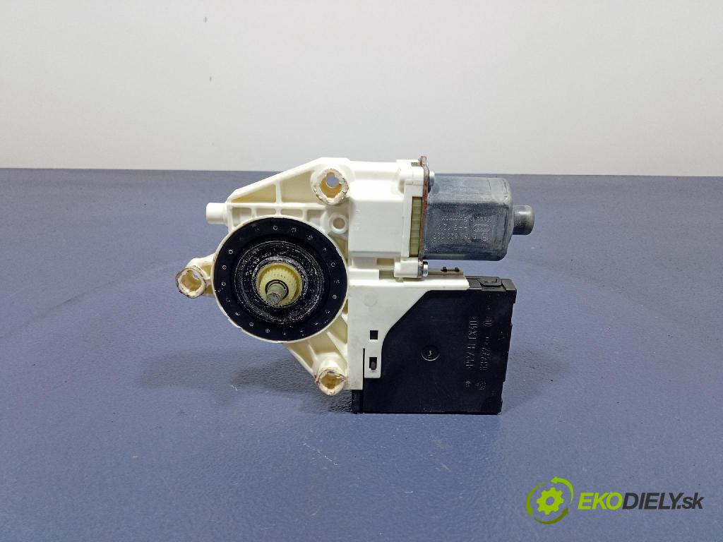 Vw Golf 2007 mechanismus stahování Sklenka: před Levý: 1K4837401T