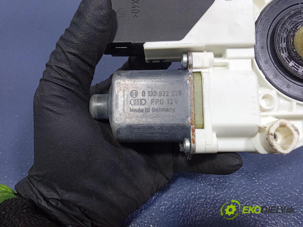 Vw Golf 2007 mechanismus stahování Sklenka: před Levý: 1K4837401T