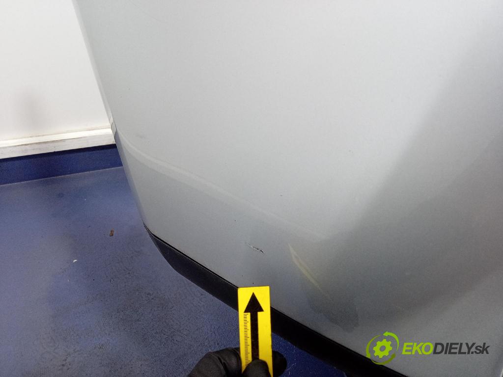 Vw Golf 2007 nárazník před 1K0807221