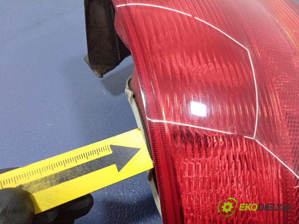 Audi A3 2007 světlo Zad: levá Mimo: 8P4945095C
