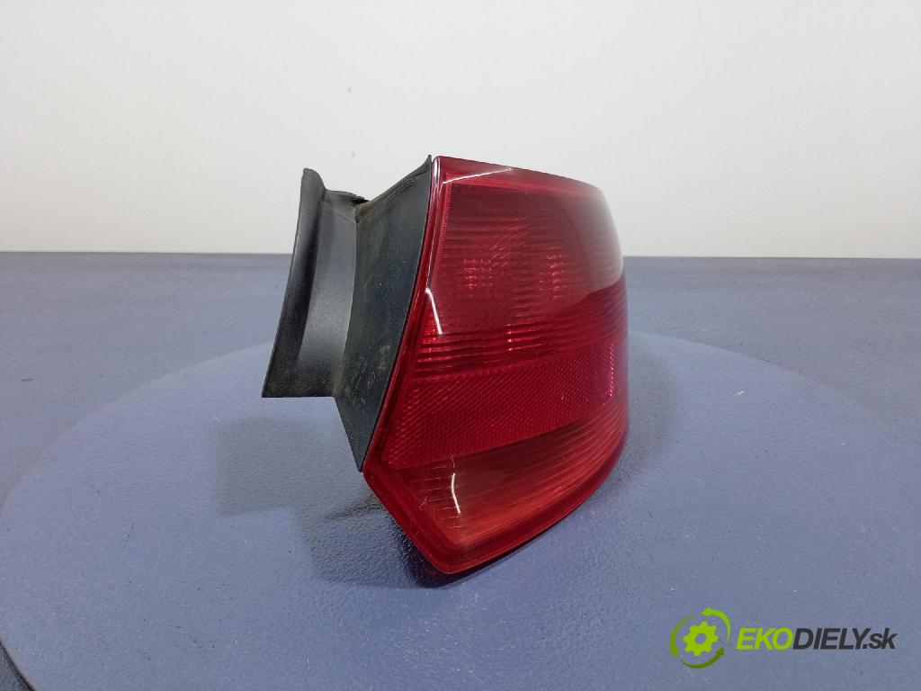 Audi A3 2007 svetlo / reflektor zad Prava: Vonkajsia: 8P4945096C