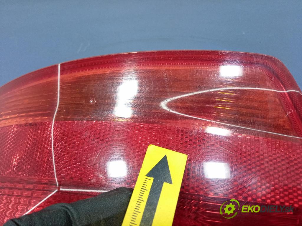 Audi A3 2007 svetlo / reflektor zad Prava: Vonkajsia: 8P4945096C