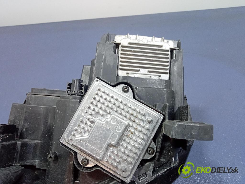 Jeep Grand Cherokee 2020 Reflektor: v pravo: 6828923YAE