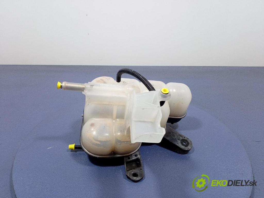 Jeep Grand Cherokee 2020 nádržka Kompenzačné: LTAM2035