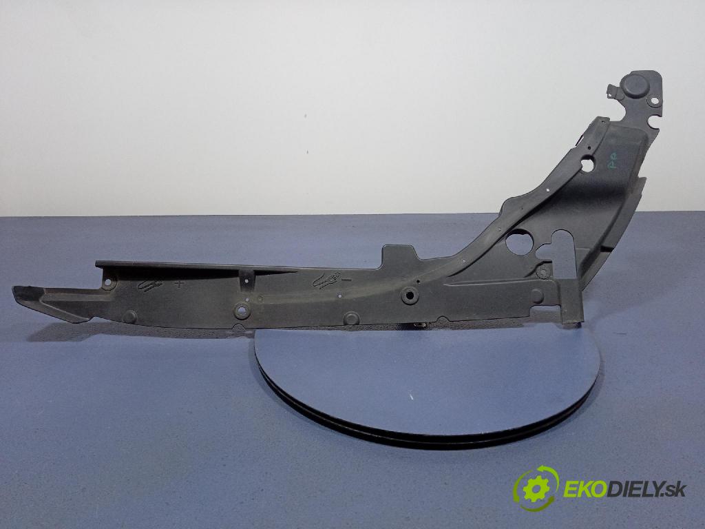 Jeep Grand Cherokee 2020 kryt Motor: 68277400AA