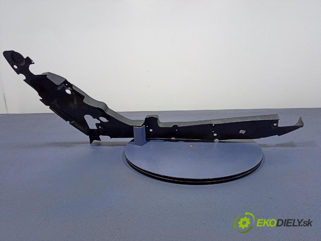 Jeep Grand Cherokee 2020 kryt Motor: 68277400AA