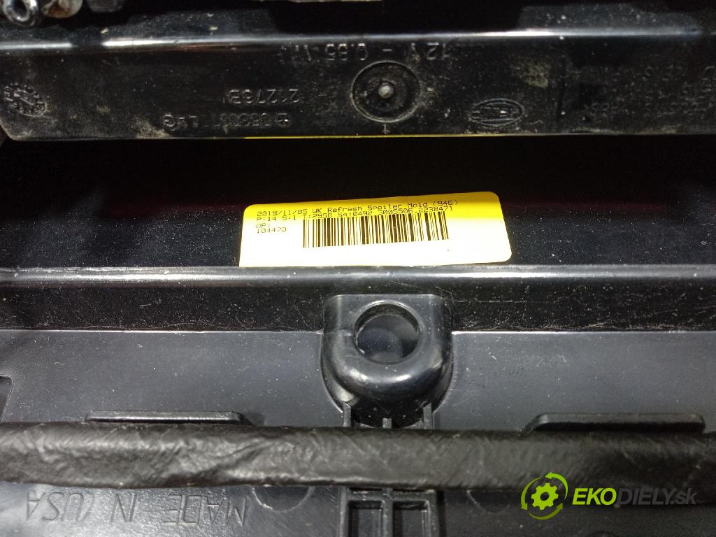 Jeep Grand Cherokee 2020 zaslepka: Zad: 1VN50TRMAE