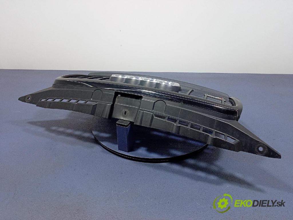 Audi A3 2007 miežka / Gril: 8P4853651A