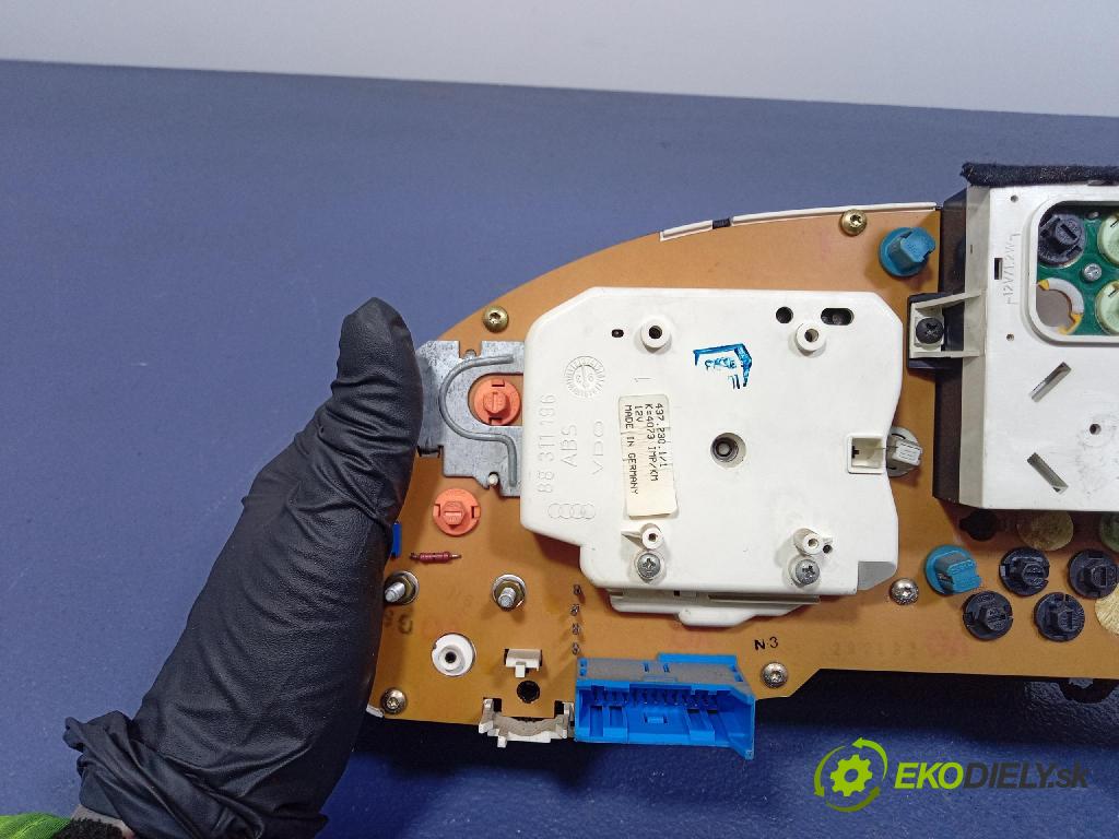 Audi 80 1994 prístrojovka/ budíky 8A0919033CA