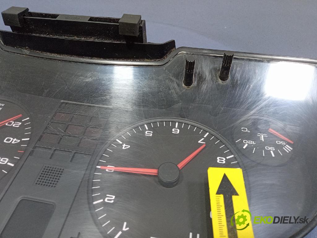 Audi 80 1994 prístrojovka/ budíky 8A0919033CA