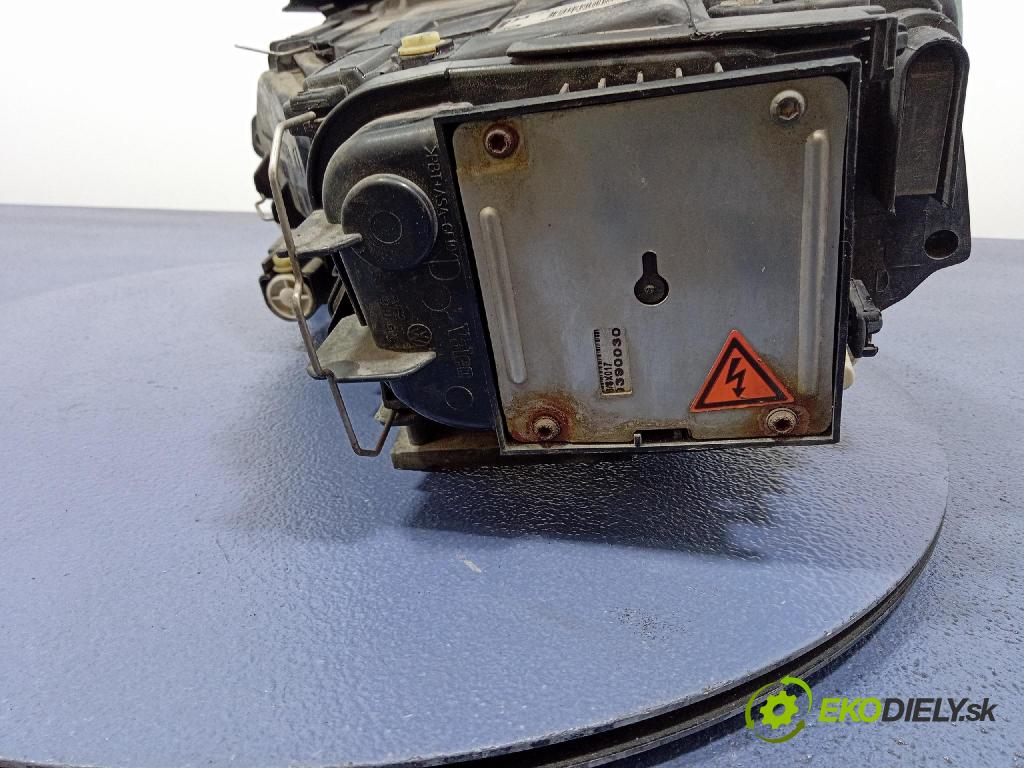 Vw Passat 2006 světlo v pravo: 3C0941752G