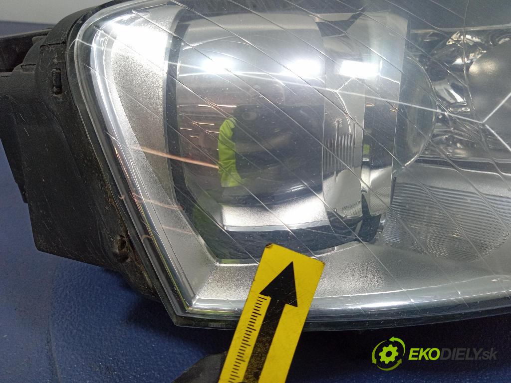 Vw Passat 2006 světlo v pravo: 3C0941752G