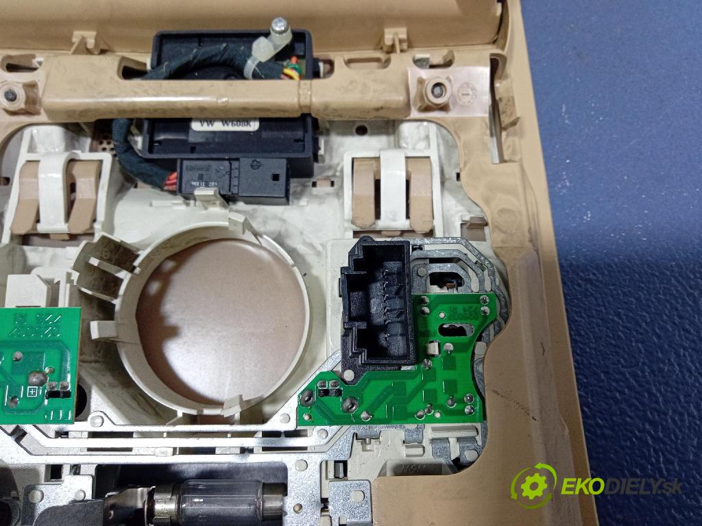 Vw Passat 2006 Svietidlá: Vnútri: 3C0867489B