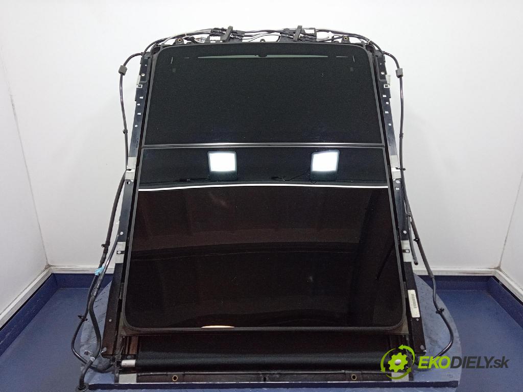 Jeep Grand Cherokee 2020 Střešní okno: 30022879K