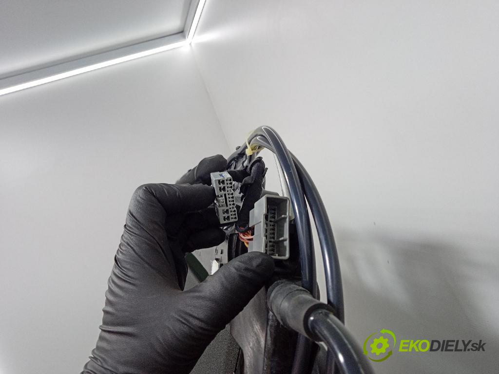 Jeep Grand Cherokee 2020 Střešní okno: 30022879K