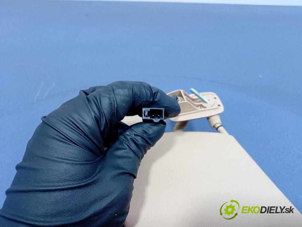 Vw Passat 2006 kryt slnečná clona 3C0857551G