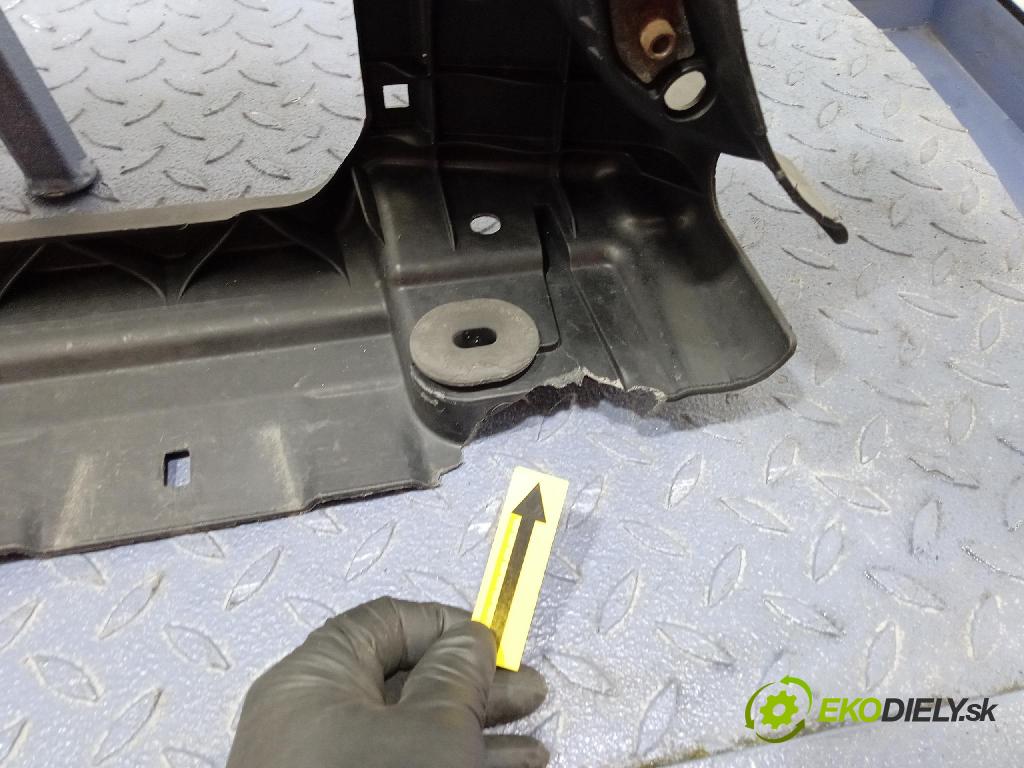 Vw Passat 2006 výztuha Čelní / stěna Přední 3C0805588H