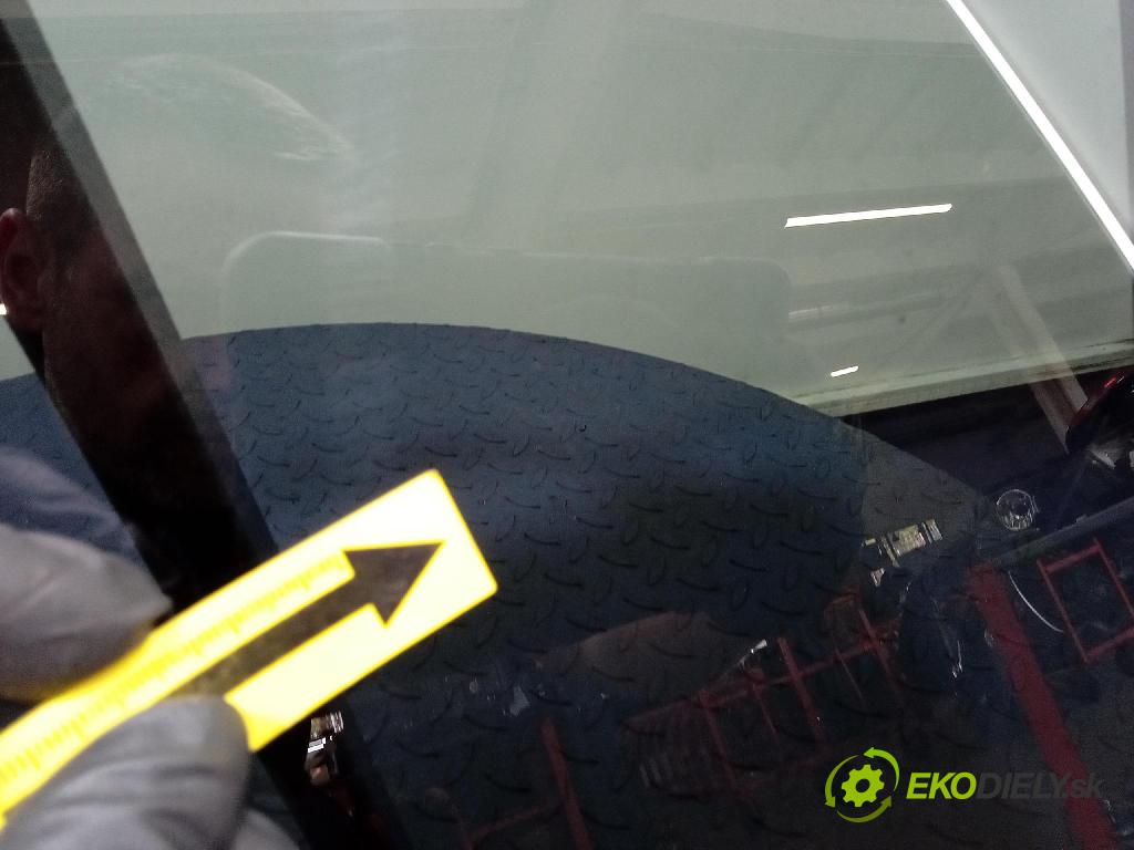 Audi A3 2007 Střešní okno: 8P4877055