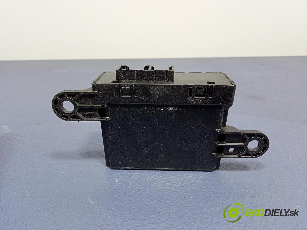 Jeep Grand Cherokee 2020 snímač / řídící jednotka PDC 68411135AC