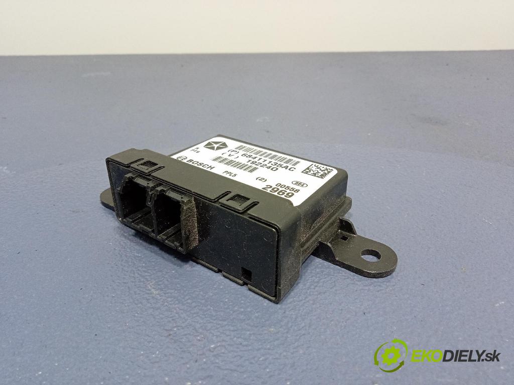 Jeep Grand Cherokee 2020 snímač / riadiaca jednotka PDC 68411135AC