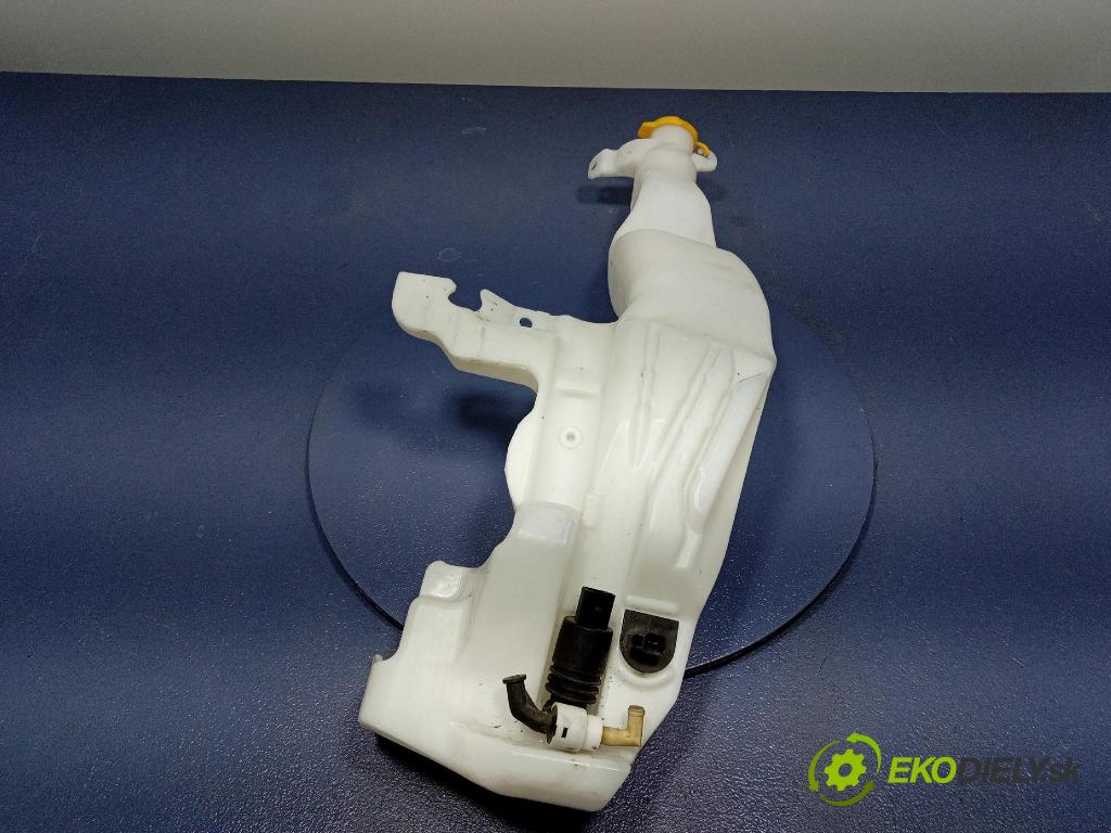 Jeep Grand Cherokee 2020 nádržka Podložka: