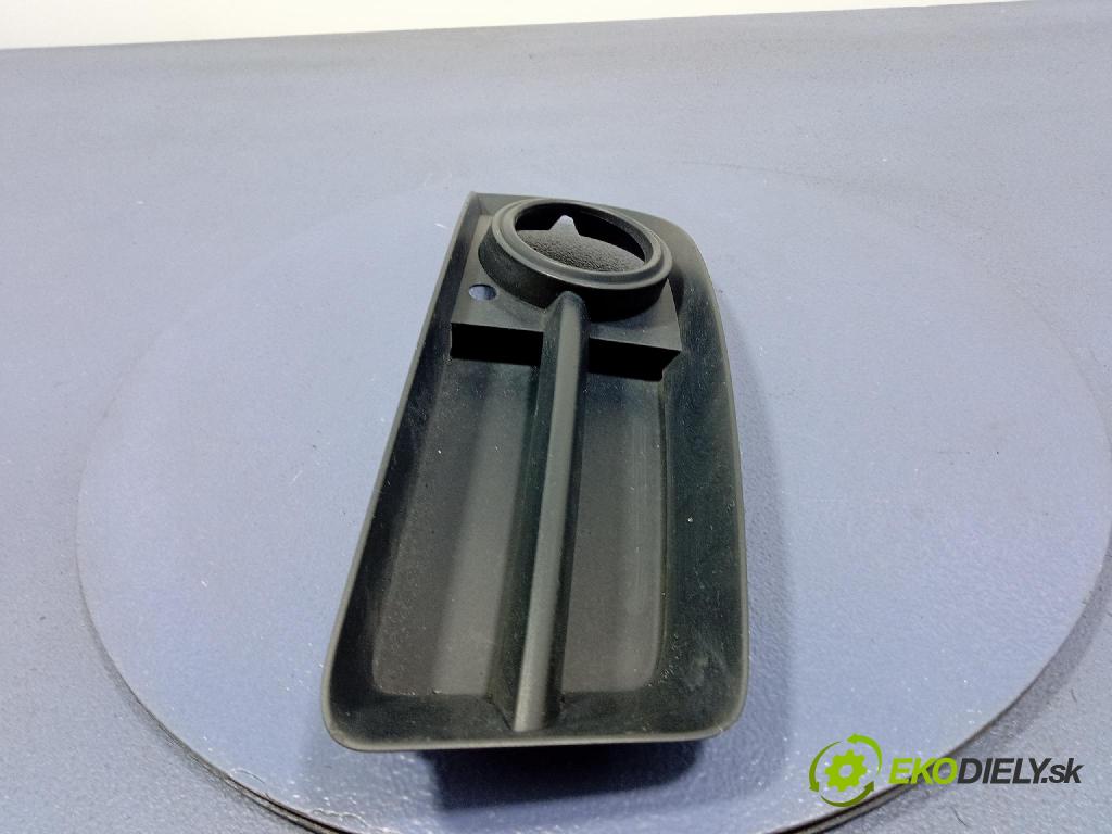 Audi A3 2007 lišta Dekoratívní: 8P4807682F