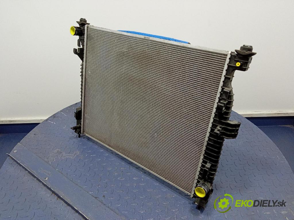 Jeep Grand Cherokee 2020 chladič Voda: 