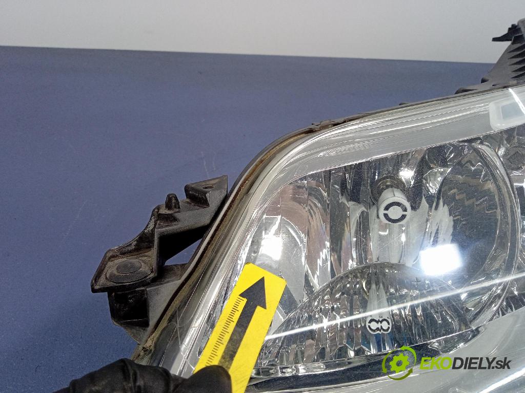 Citroen C4 2008 Reflektor: Vľavo: 9684381980